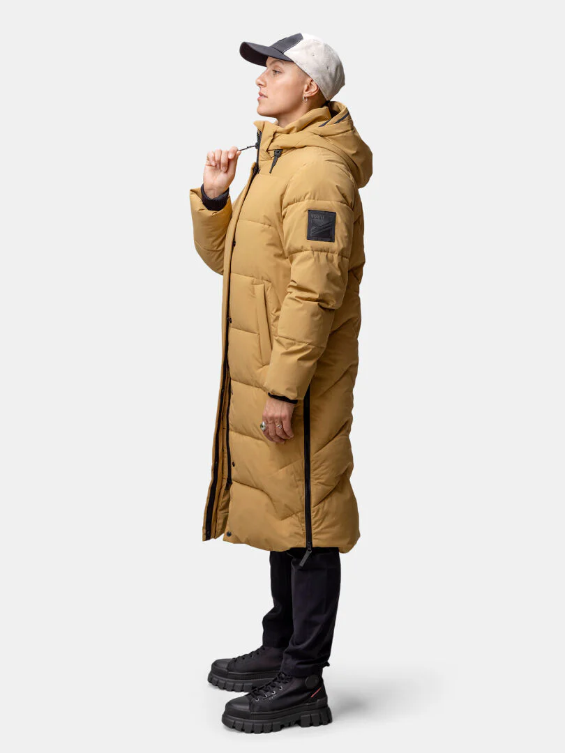 Brahe Puffer Coat Women's - Image 4