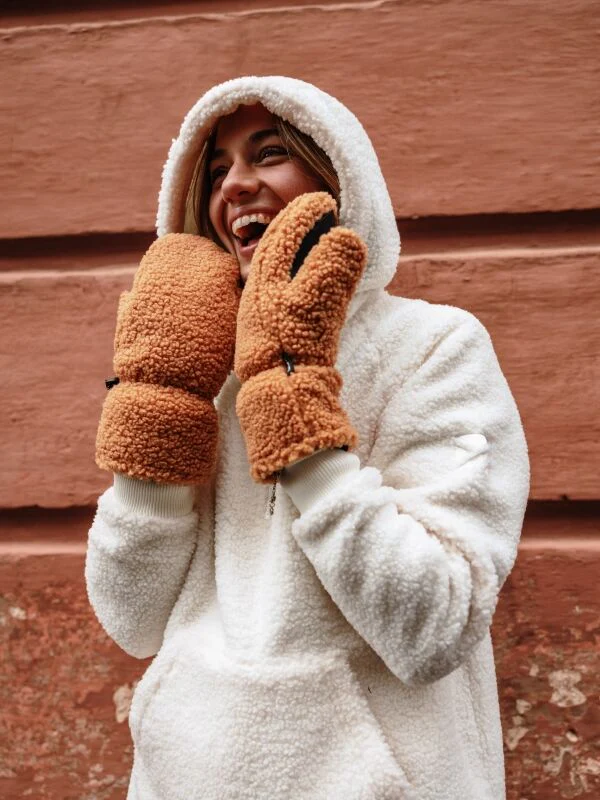 Lykky Fleece Mittens - Image 3
