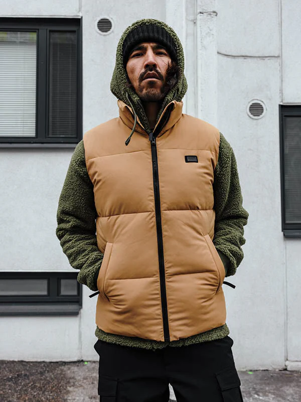Penger Classic Puffer Vest Men's - Image 11